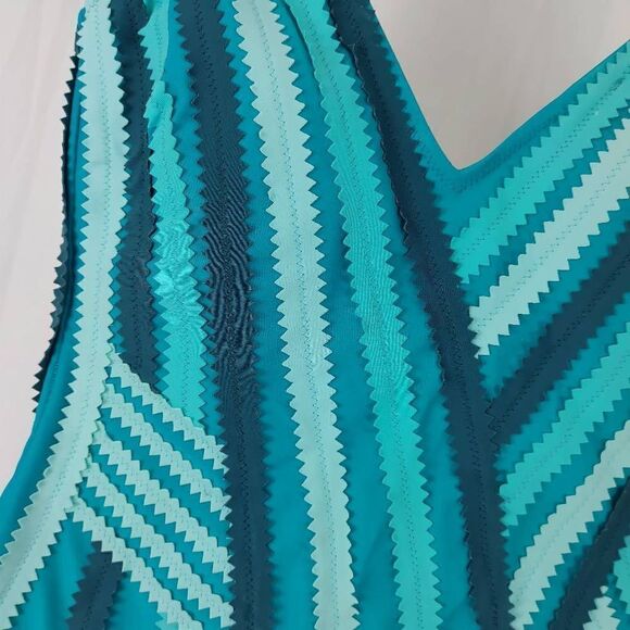 GOTTEX size 6 stripe Blue Teal Zig Zag Stripe One-Piece Swimsuit 818151. - Picture 4 of 7